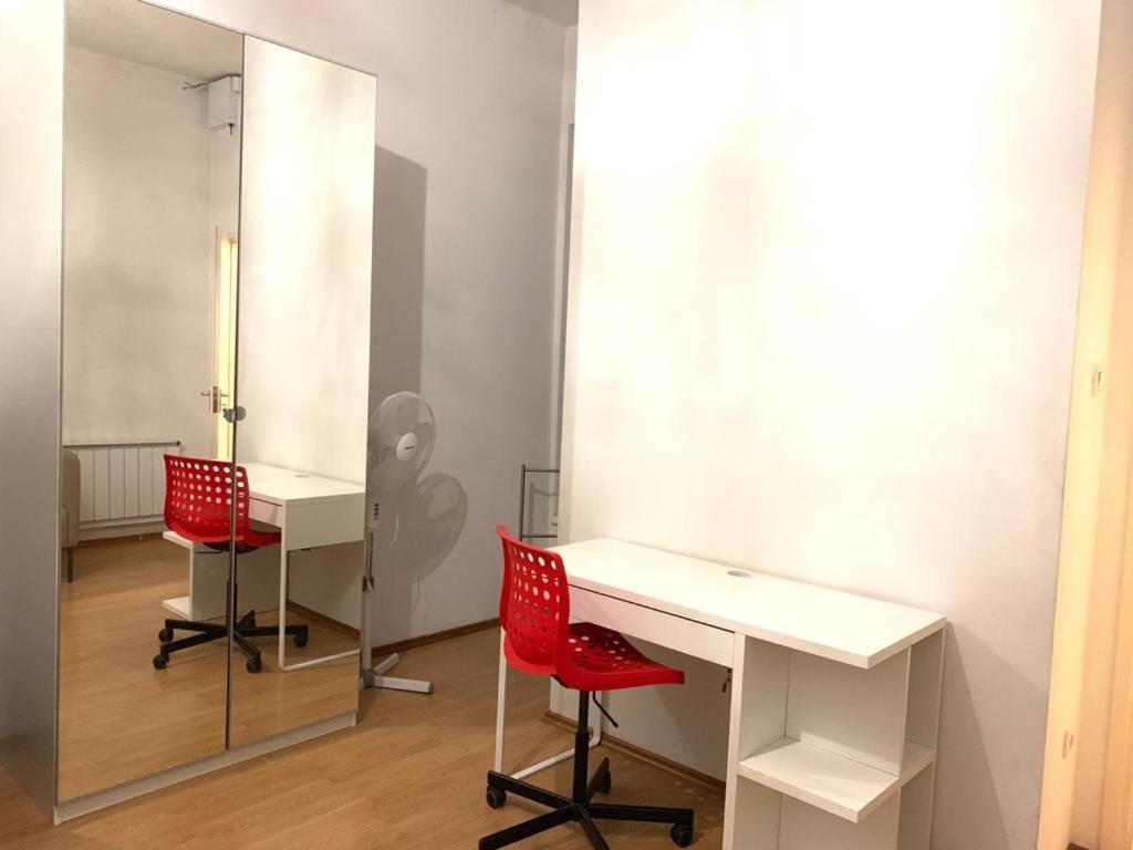 Astoria Metro Apartment Budapest Exteriör bild